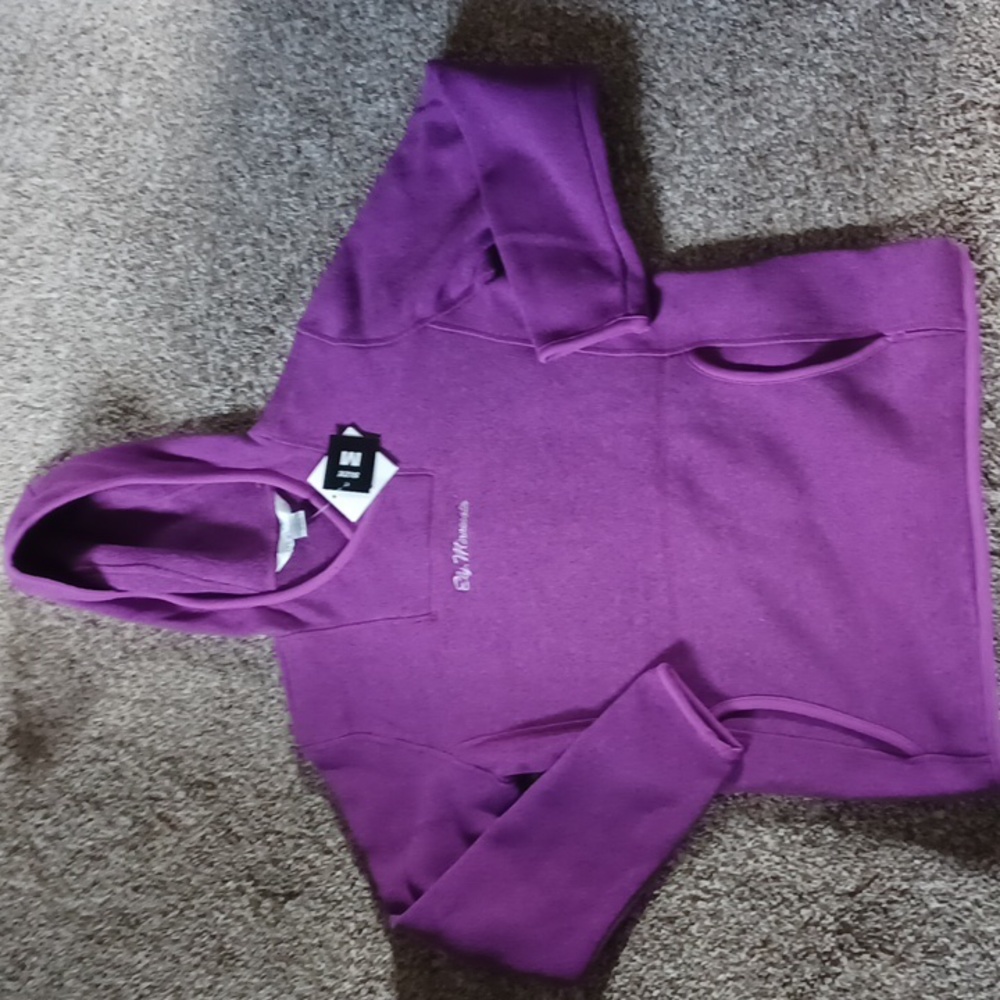 Trimountain Hooded Pullover~Ely Minnesota~Medium~NWT